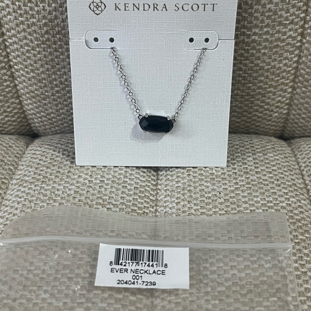 Brand New Kendra Scott Black Geometric Pendant Ever Necklace